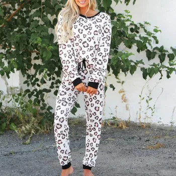  Жена пижамный комплект, топли панталони с леопардовым принтом, есенно-зимни дебели кадифени пижами с дълъг ръкав, леко комплект от две части за момичета 2023